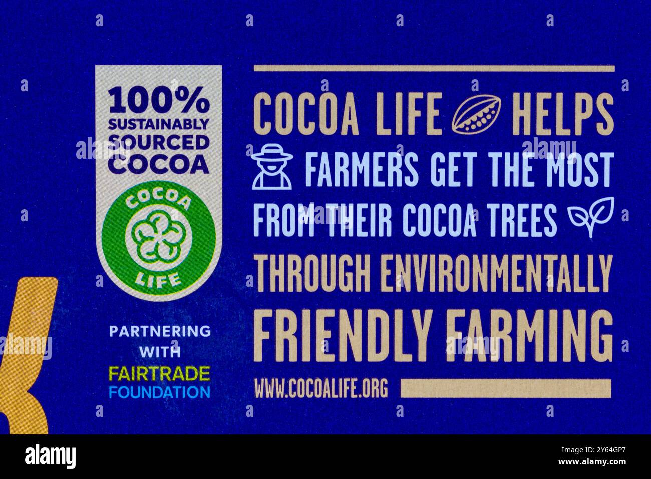 Il 100% fornisce in modo sostenibile informazioni sulla coalife di cacao sulla scatola di gelati Cadbury Caramilk e gelati Foto Stock