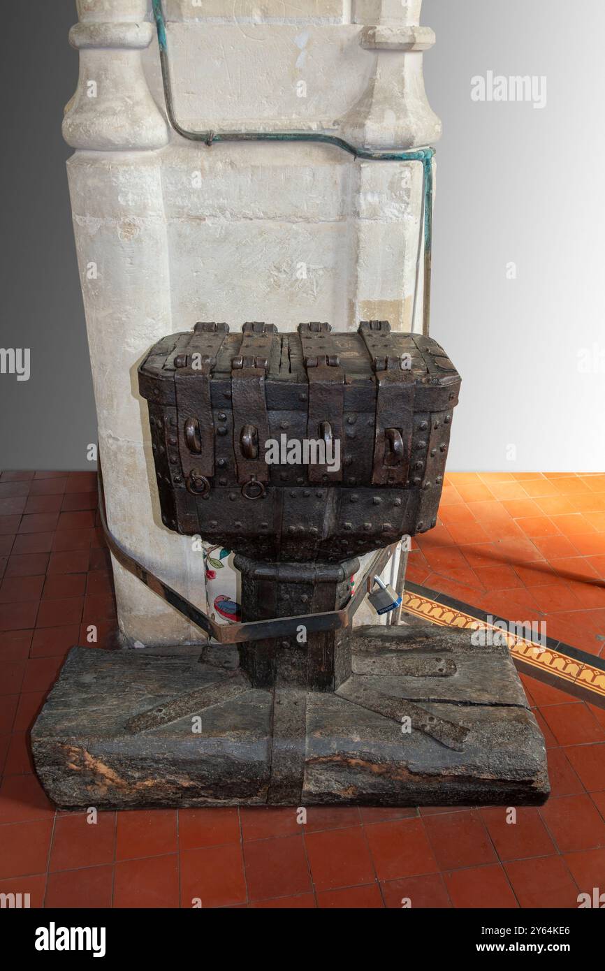 The Poor Box, Holy Trinity Church, Loddon, Norfolk, Inghilterra Regno Unito Foto Stock