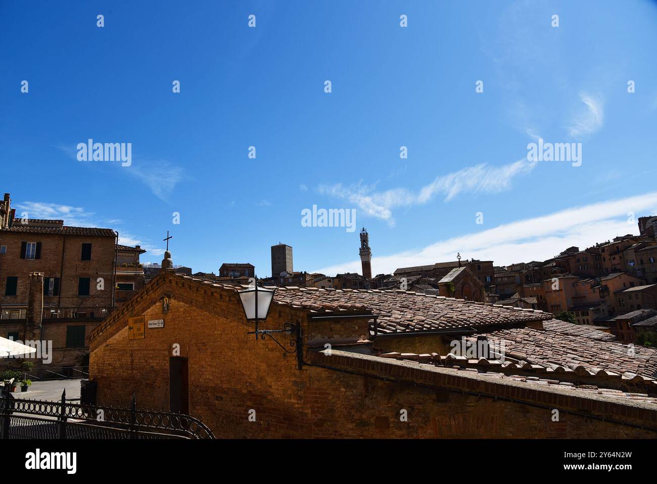 Siena, Italia. 16 settembre 2024. Vista del Duomo di Santa Maria Assunta, nella città vecchia di Siena. . Foto di alta qualità Foto Stock