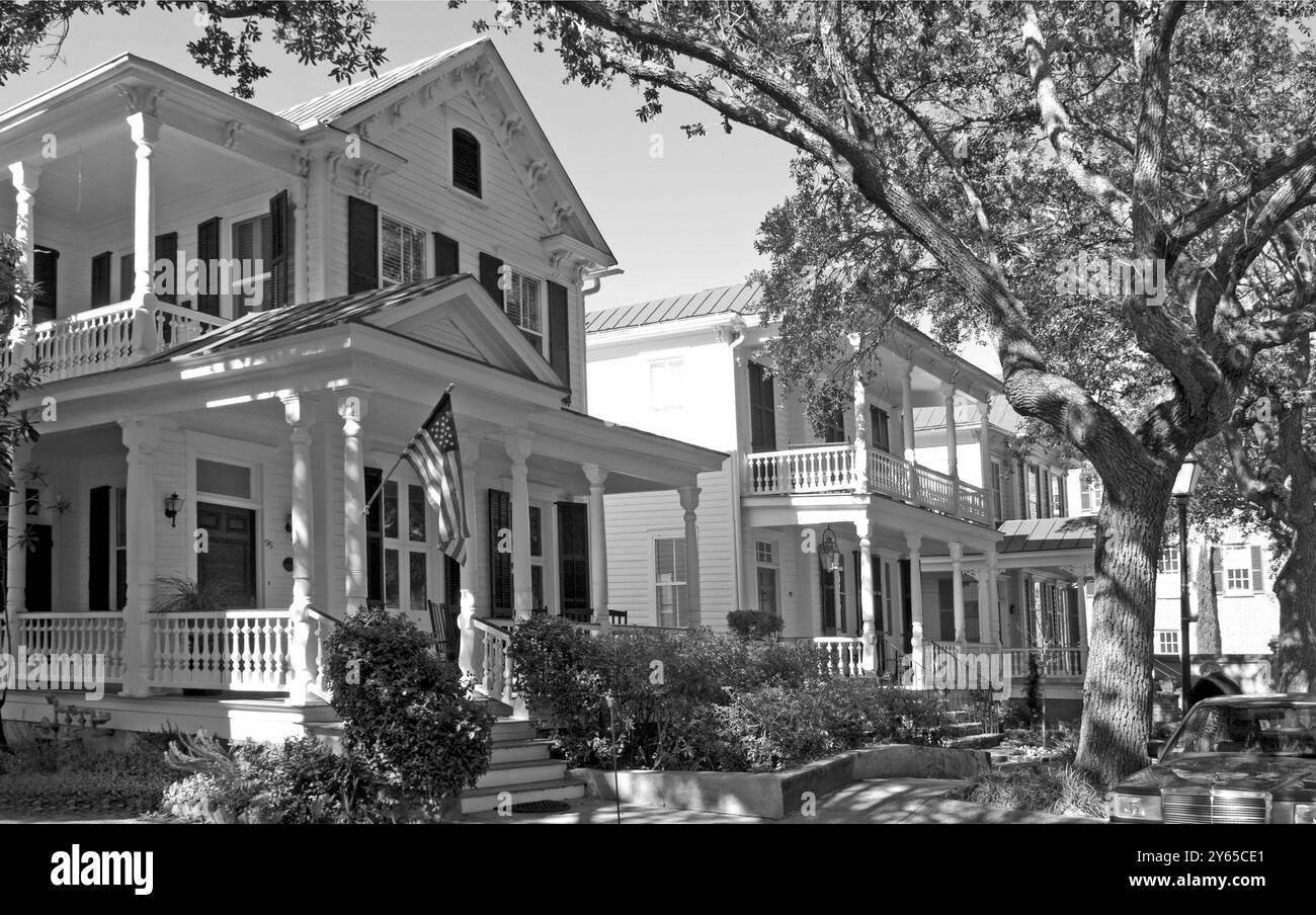 Case storiche su Cabbage Row lungo Church Street, Charleston, South Carolina, Stati Uniti. Foto Stock