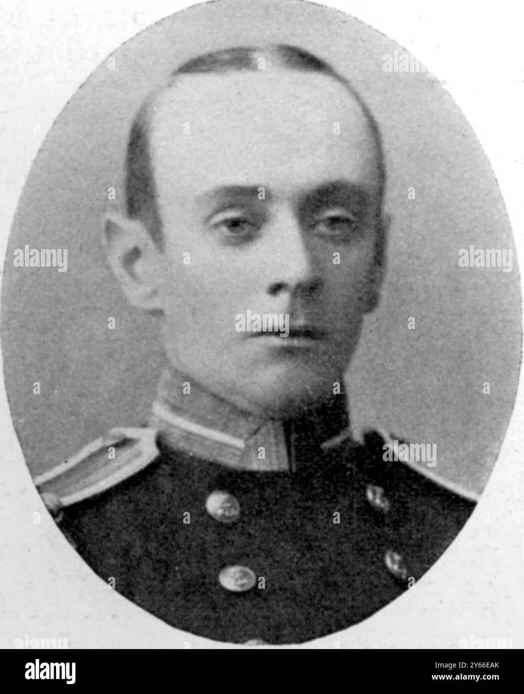 L'ingegnere G H Cockney R N D S o ufficiale navale premiato per i servizi in Cina Foto Stock