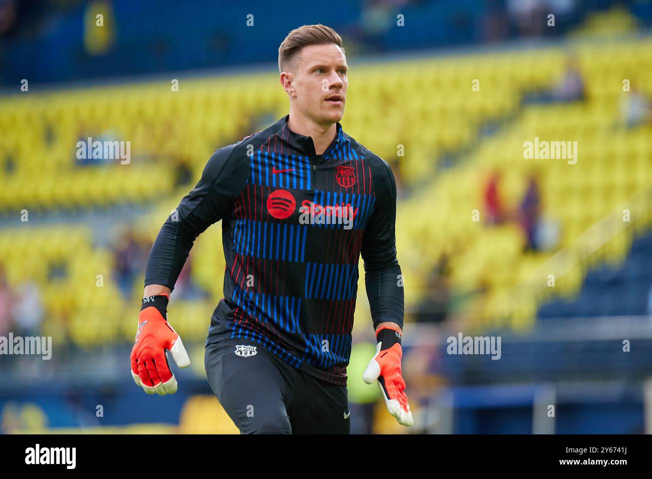 Villarreal, Spagna. 24 settembre 2024. VILLARREAL, SPAGNA - 22 SETTEMBRE: Marc-Andre ter Stegen portiere dell'FC Barcelona si scalda prima della liga EA Sports match tra Villarreal e FC Barcelona all'Estadio de la ceramica il 22 settembre 2024 a Villarreal, Spagna. (Foto di Jose Torres/Photo Players Images/Magara Press) credito: Magara Press SL/Alamy Live News Foto Stock