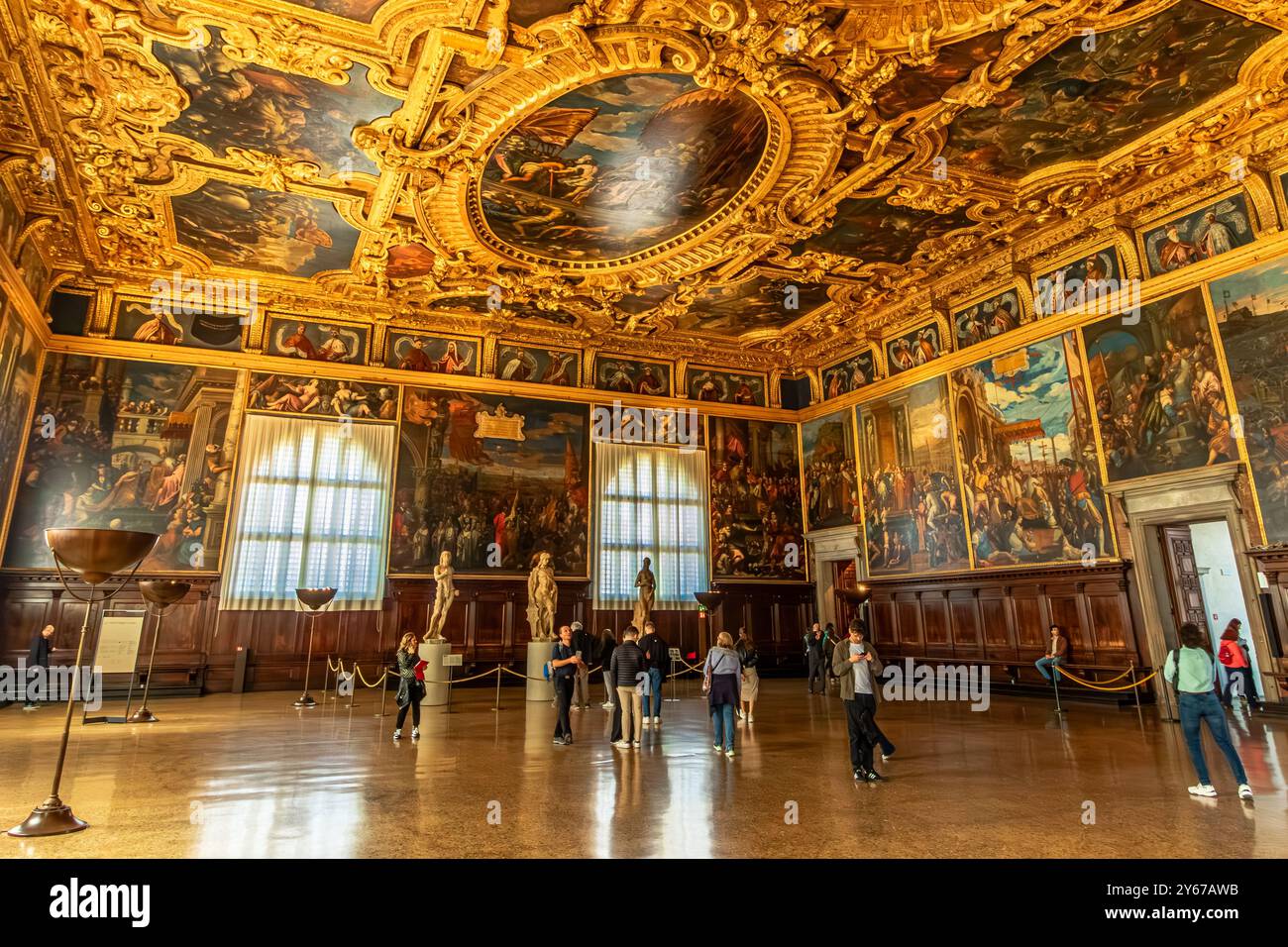 Camera del grande Consiglio all'interno del Palazzo dei Dogi , la camera più grande e maestosa del Palazzo Ducale di Venezia Foto Stock