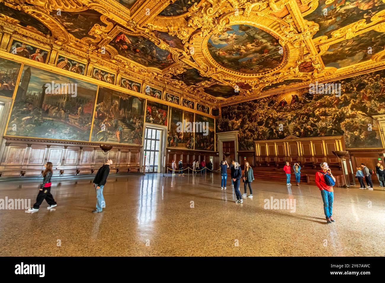 Camera del grande Consiglio all'interno del Palazzo dei Dogi , la camera più grande e maestosa del Palazzo Ducale di Venezia Foto Stock
