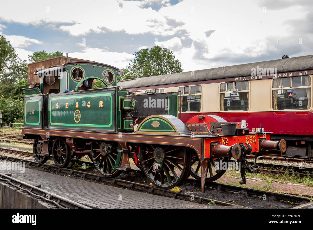 I telai di SECR "H" 0-4-4T No.263, Sheffield Park, Bluebell Railway, East Sussex, Inghilterra, REGNO UNITO Foto Stock