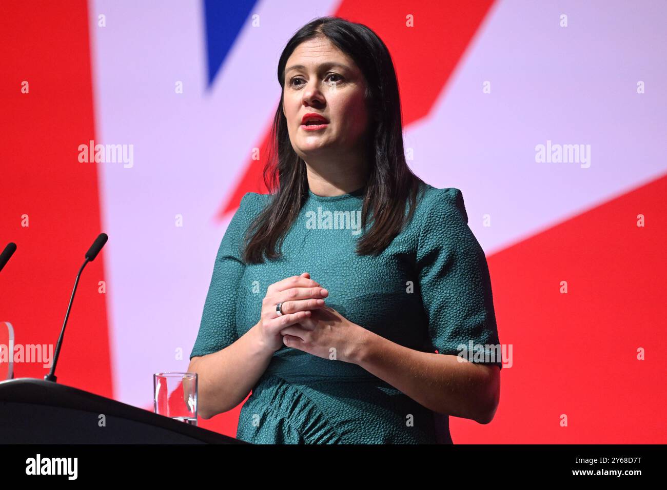 Liverpool, Regno Unito. 24 settembre 2024. Il Segretario di Stato per la cultura, i media e lo sport Lisa Nandy interviene alla Conferenza del Partito Laburista a Liverpool. Il credito fotografico dovrebbe essere: Matt Crossick/Empics/Alamy Live News Foto Stock