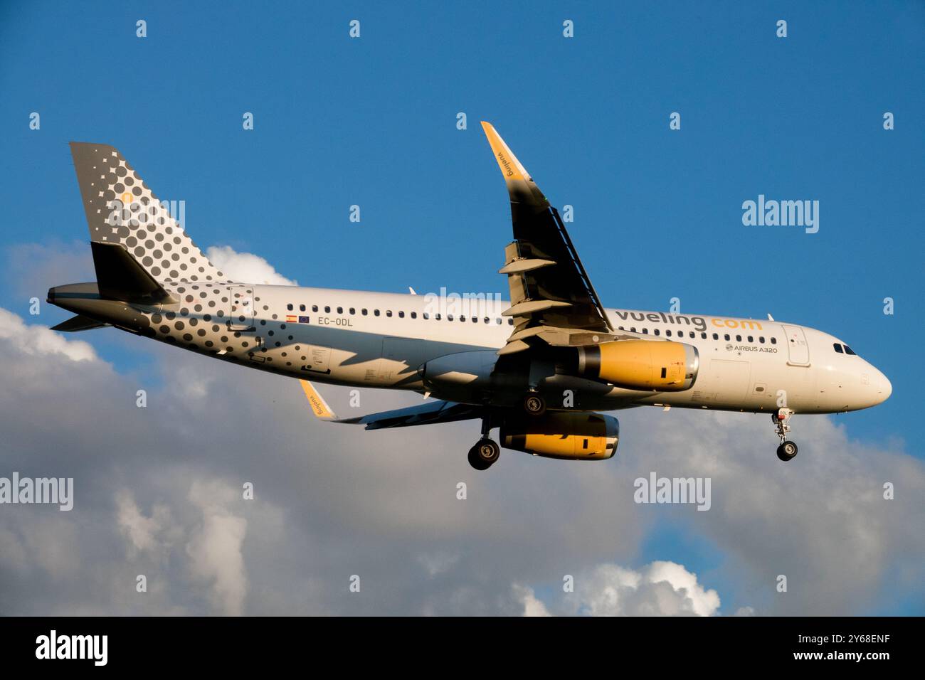 Vueling Aircraft atterraggio aereo low-cost Airlines Foto Stock