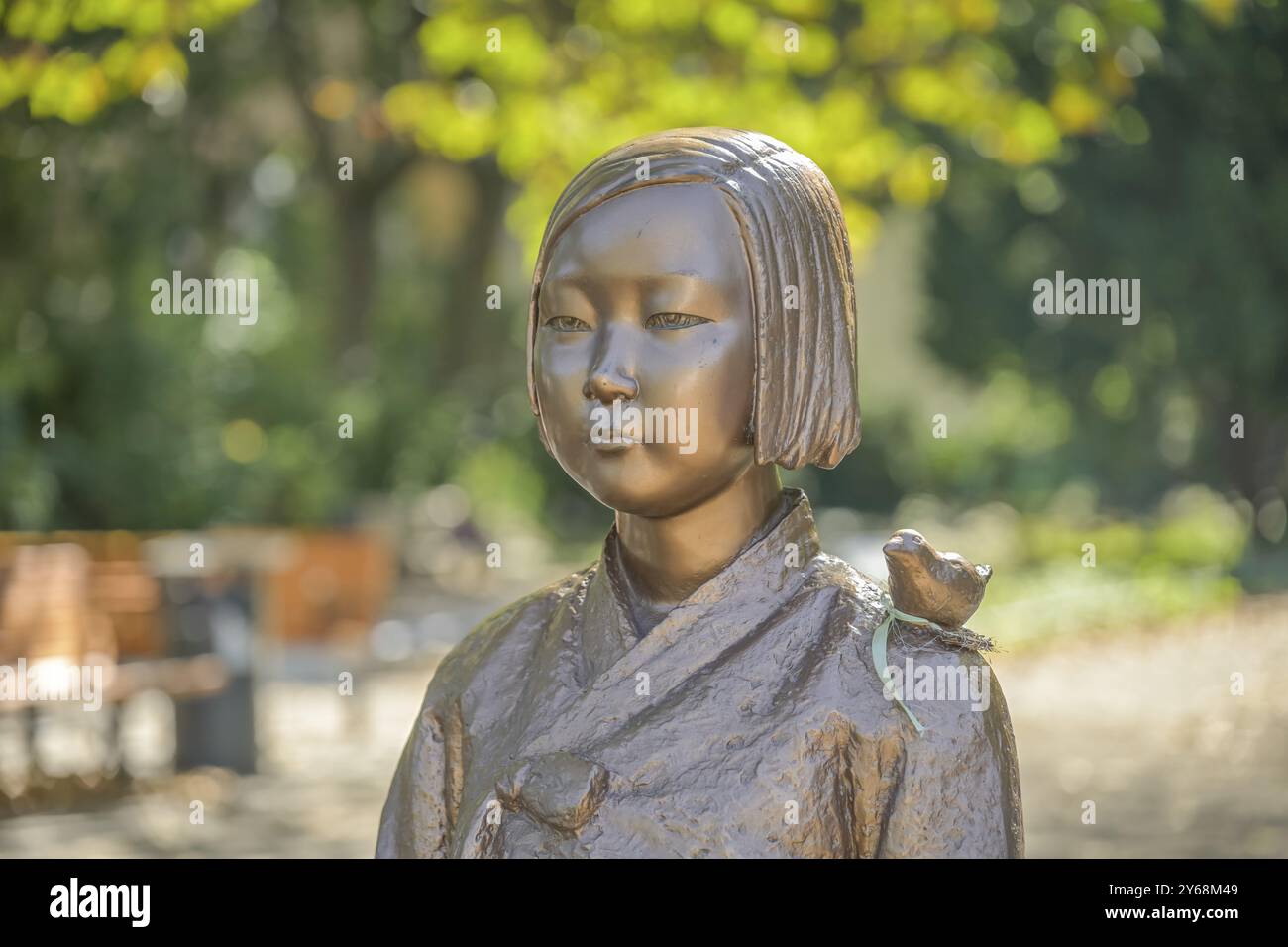Statua della pace Ari, memoriale contro la prostituzione coatta, Unionplatz, Moabit, Berlino, Germania, Europa Foto Stock