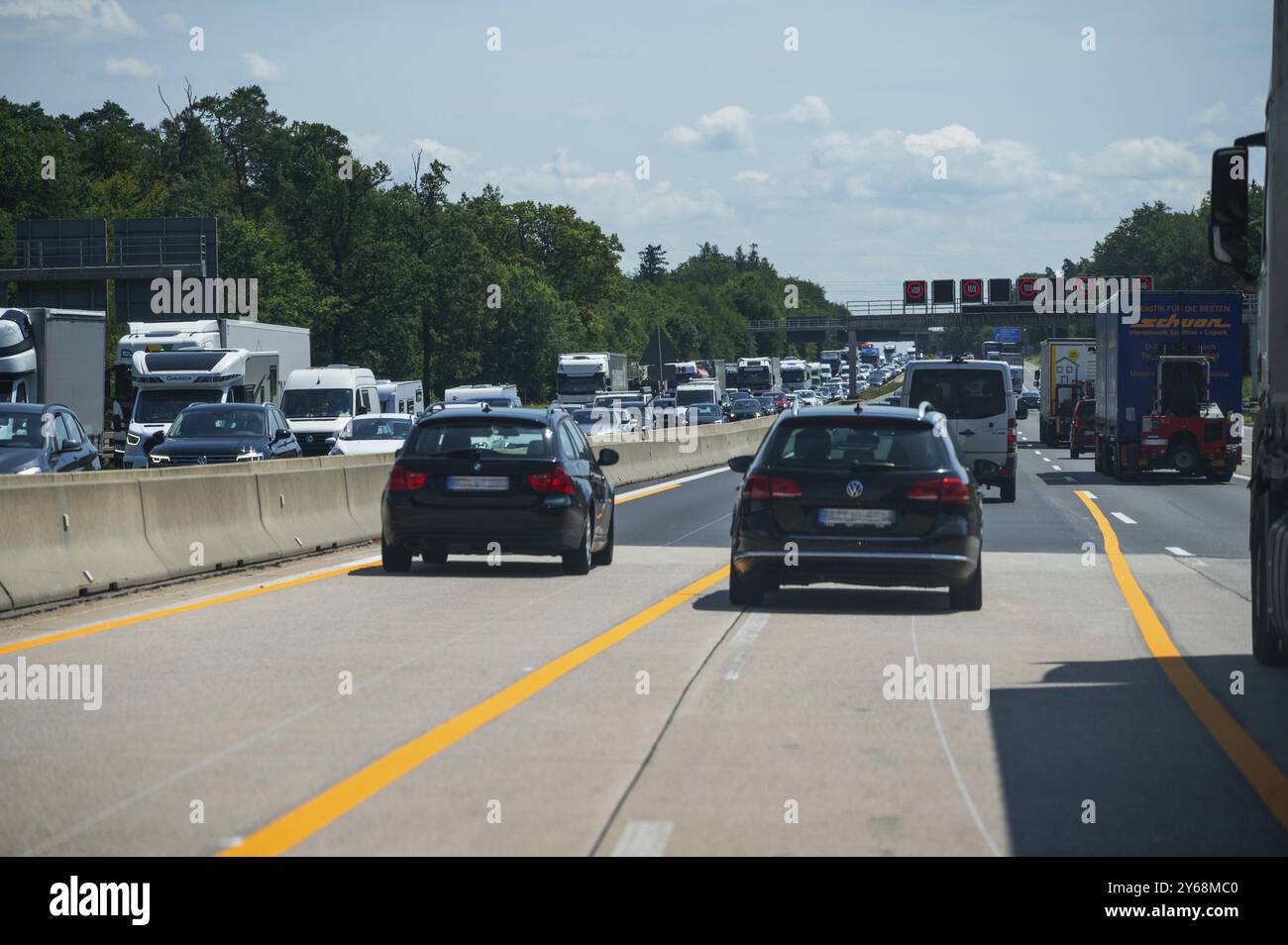 Ingorgo stradale sull'autostrada A6 Norimberga-Heilbronn, Baviera, Germania, Europa Foto Stock