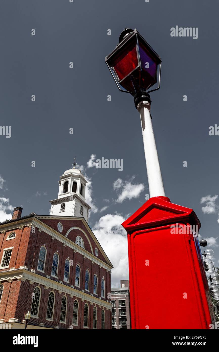 Old Fire Lamp, Faneuil Hall Marketplace, Boston, Commerciettes, Stati Uniti Foto Stock