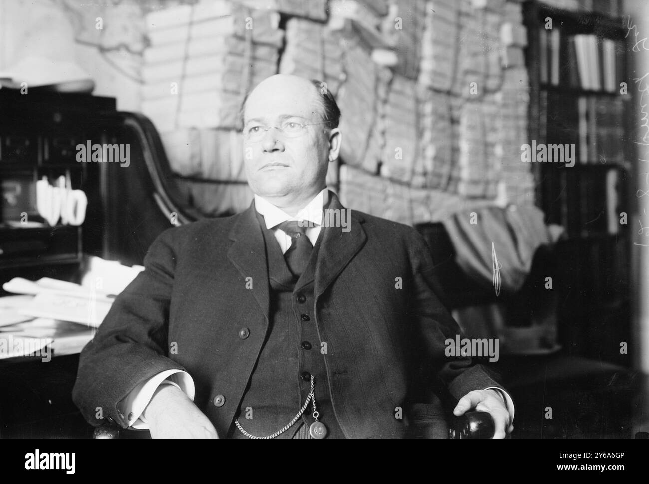 WM. R. Smith Seated (Texas), 12/4/11, Glass negative, 1 negativo: Vetro; 5 x 7 pollici o più piccolo. Foto Stock