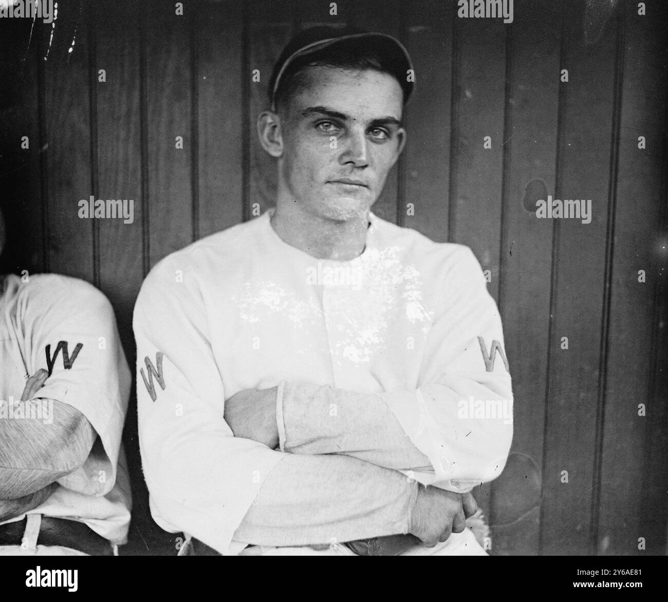 Chick Gandil and Germany Schaefer (parzialmente oscurato a sinistra), Washington AL (baseball), 1913, Baseball, Glass negative, 1 negativo: vetro; 5 x 7 poll. o più piccolo. Foto Stock