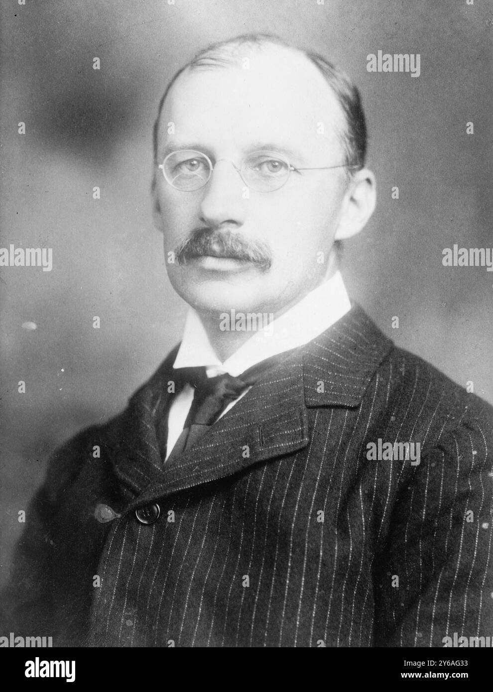 Sir Cecil Spring-Rice, foto mostra il diplomatico inglese Sir Cecil Arthur Spring-Rice (1859-1918), che è stato l'ambasciatore britannico negli Stati Uniti dal 1913 al 1918., tra il 1910 e il 1915 circa, Glass negative, 1 negative: Glass; 5 x 7 pollici. o più piccolo. Foto Stock