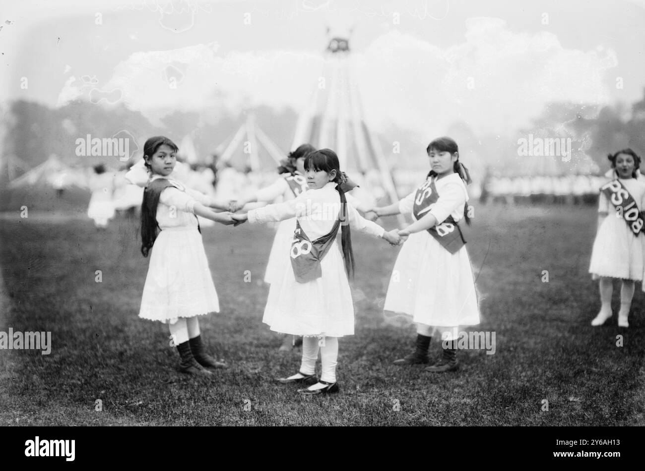 Chinese School Children - Central Park, tra CA. 1910 e CA. 1915, Glass negative, 1 negativo: Vetro; 5 x 7 pollici o più piccolo. Foto Stock