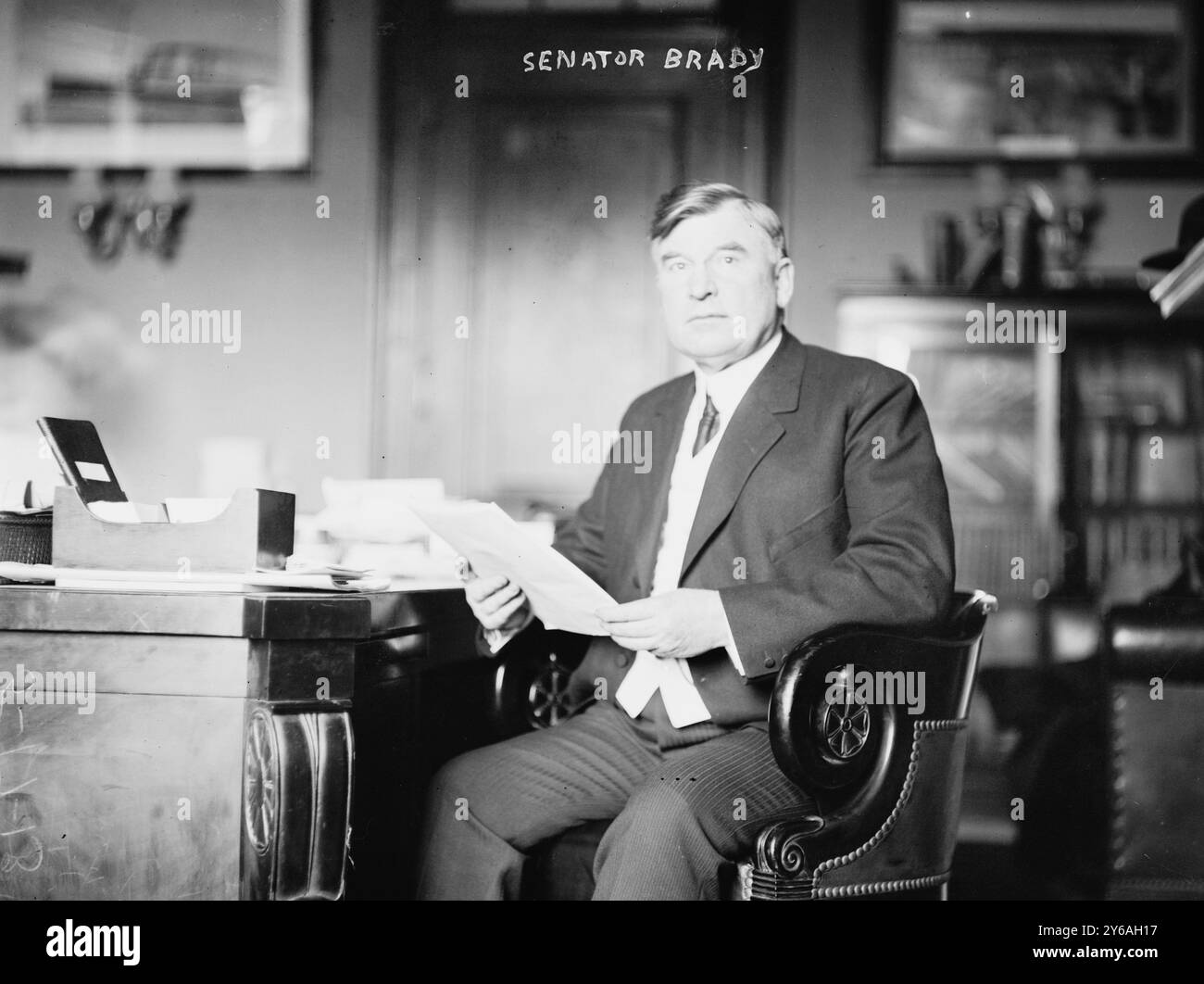 Senatore Brady, foto mostra il senatore James Henry Brady (1862-1918) dell'Idaho, che ha servito dal 1913 al 1918., 1913 maggio 17, Glass negatives, 1 negativo: Vetro; 5 x 7 pollici. o più piccolo. Foto Stock