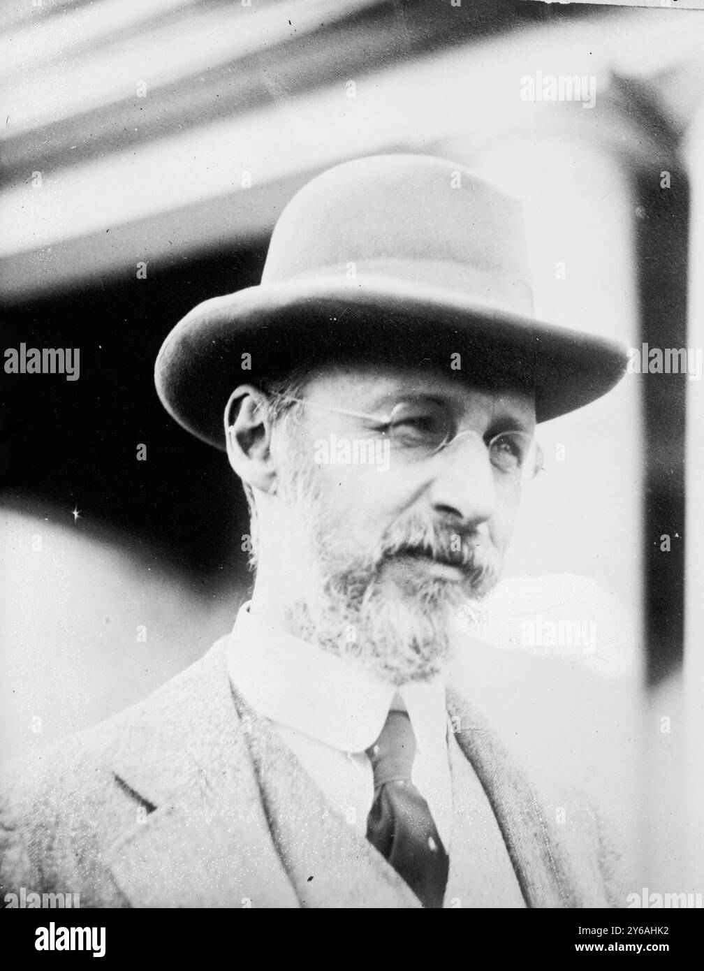 Sir C. Spring-Rice, foto mostra il diplomatico inglese Sir Cecil Arthur Spring-Rice (1859-1918), che è stato l'ambasciatore britannico negli Stati Uniti dal 1913 al 1918., tra il 1910 e il 1915 circa, Glass negative, 1 negative: Glass; 5 x 7 pollici. o più piccolo. Foto Stock