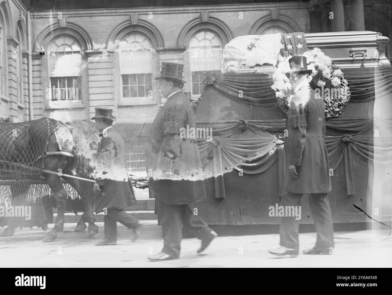 Taft al funerale di Gaynor, foto mostra il presidente William Howard Taft al funerale di William Jay Gaynor (1849-1913), sindaco di New York City., 1913 20 settembre, Glass negatives, 1 negativo: Vetro; 5 x 7 pollici. o più piccolo. Foto Stock