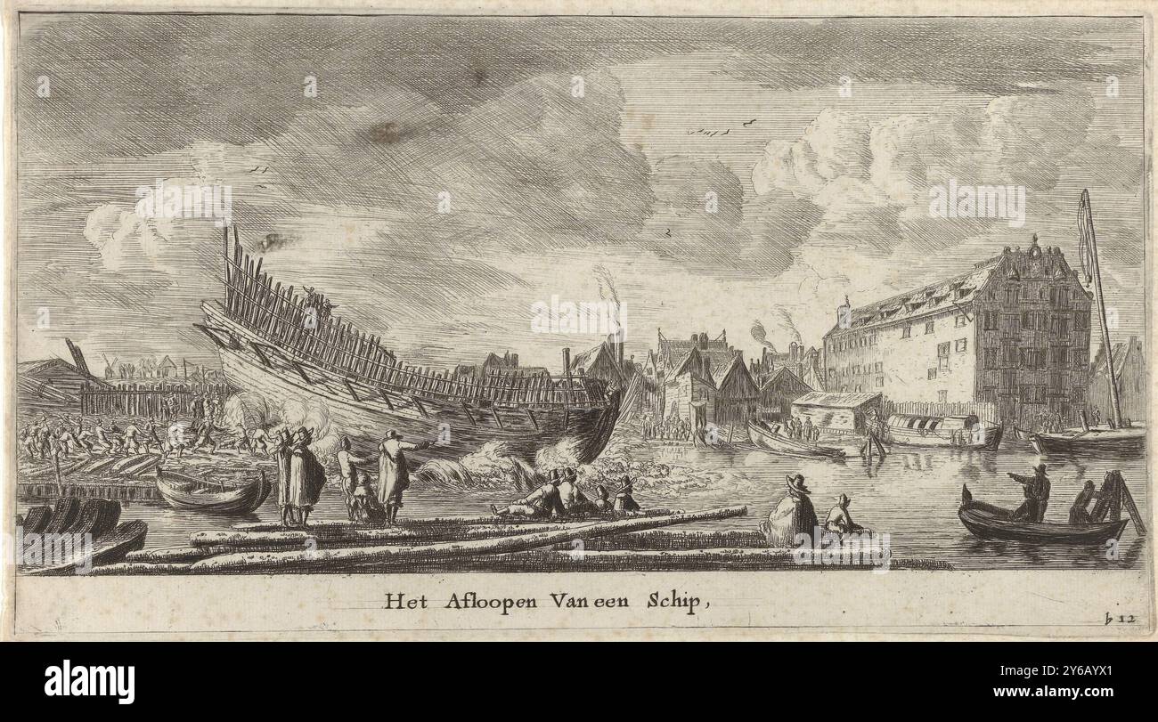 Lancio di una nave, abbandono di una nave (titolo sull'oggetto), navi Verscheyde e luoghi di interesse di Amstelredam (titolo della serie), varie navi e paesaggi urbani di Amsterdam, seconda parte (titolo della serie), cantiere della compagnia delle Indie Orientali (VOC) sulla Rapenburg. Un lancio di una grande nave di cui lo scafo è pronto, ma la sovrastruttura non è ancora pronta. Un certo numero di spettatori guardano dalla banchina., stampa, tipografo: Reinier Nooms, After Own design di: Reinier Nooms, editore: Cornelis Danckerts, (possibilmente), Paesi Bassi, 1652 - 1654, carta, incisione, punto di essiccazione, altezza, 137 mm x larghezza, 250 mm Foto Stock