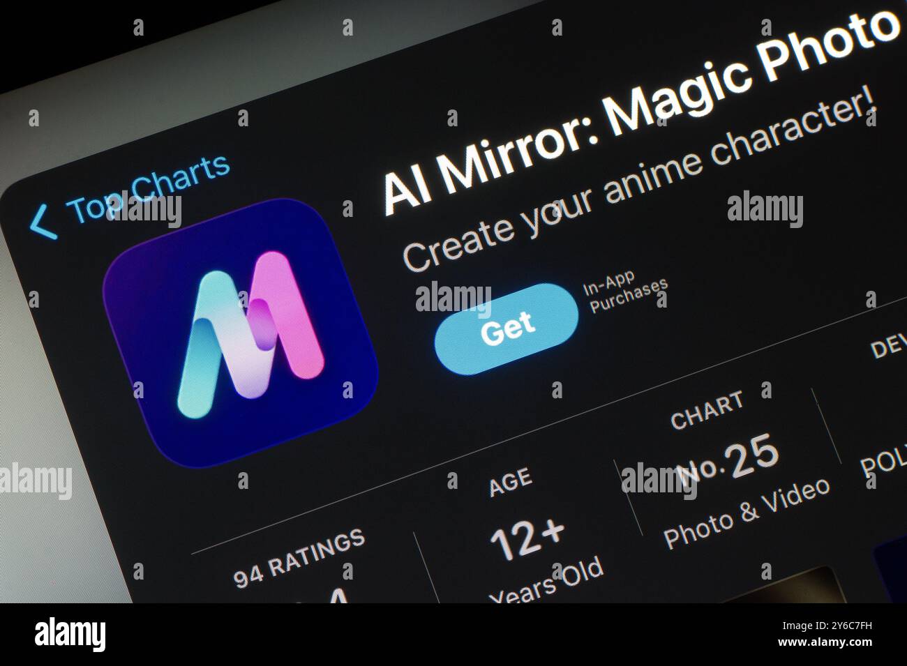 OSTRAVA, CECHIA - 27 LUGLIO 2024: App store con applicazione mobile ai Mirror per creare personaggi anime Foto Stock