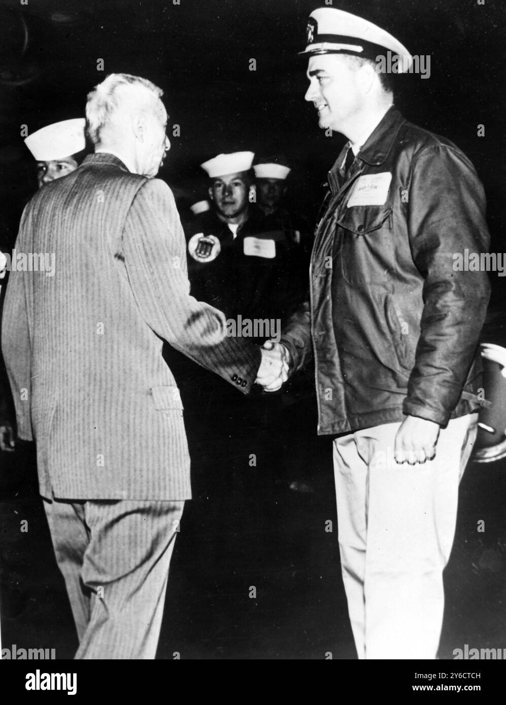 HYMAN RICKOVER A BORDO DI NATHAN HALE A GROTON / ; 22 OTTOBRE 1963 Foto Stock