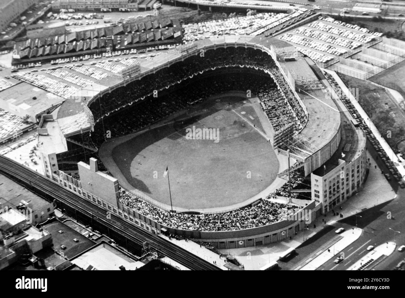 STADIUMS YANKEE STADIUM 1962 WORLD SERIES VEDUTA AEREA A NEW YORK; 5 OTTOBRE 1963 Foto Stock