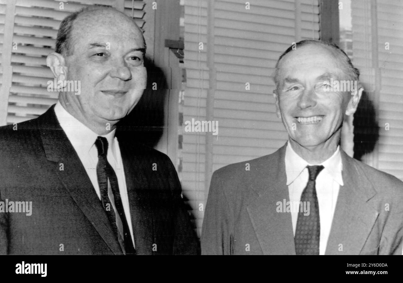 LORD HOME A DOUGLAS CON IL SEGRETARIO DI STATO AMERICANO DEAN RUSK A NEW YORK / ; 26 SETTEMBRE 1963 Foto Stock