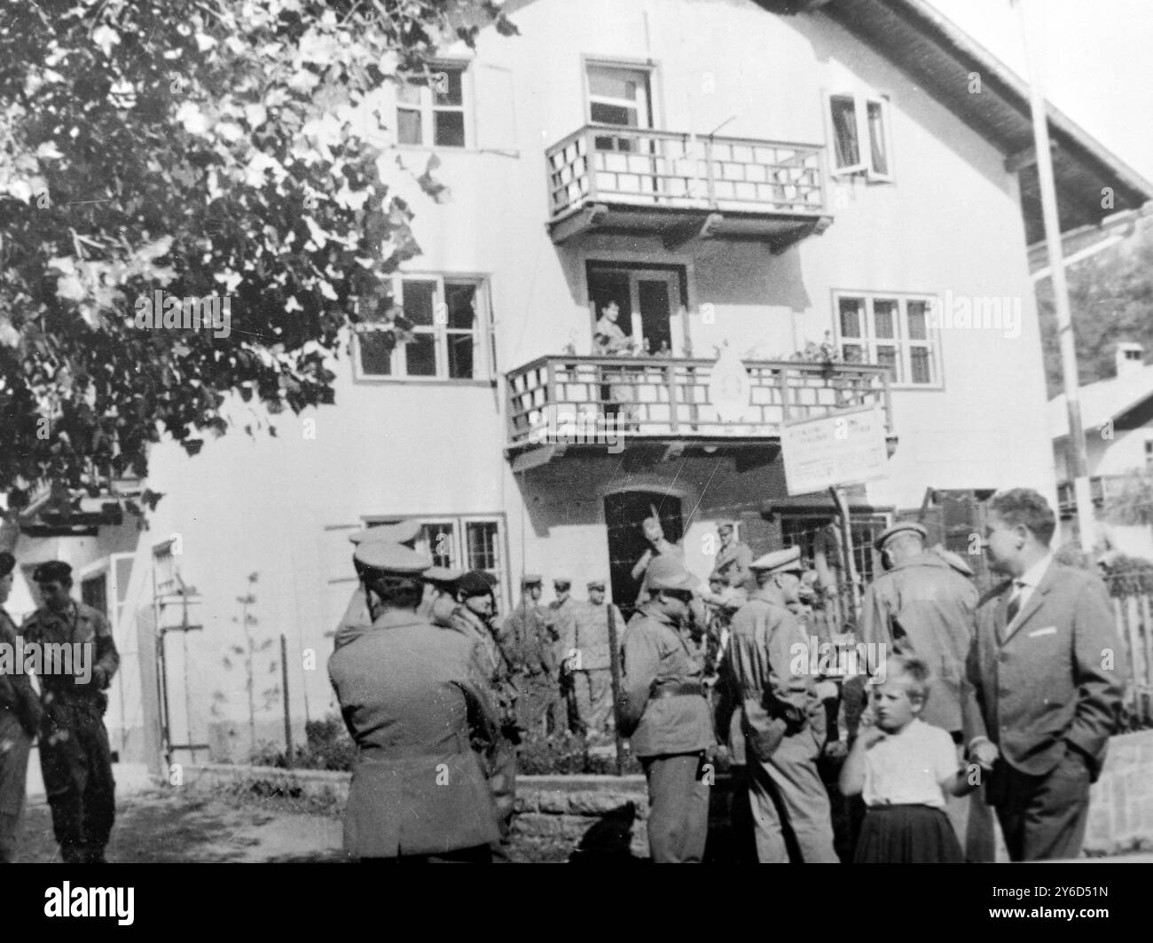 AUSTRIA CONFINE ITALIA - STRADE DI PATTUGLIA DI POLIZIA A BOLZANO; 13 AGOSTO 1963 Foto Stock