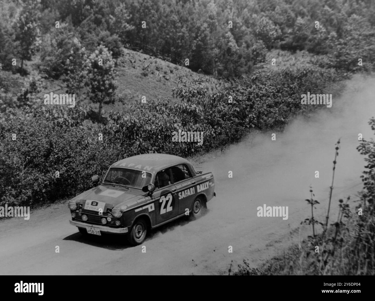 T WAKABAYASHI ALL'EAST SAFARI RALLY IN KENYA / ; 6 APRILE 1963 Foto Stock