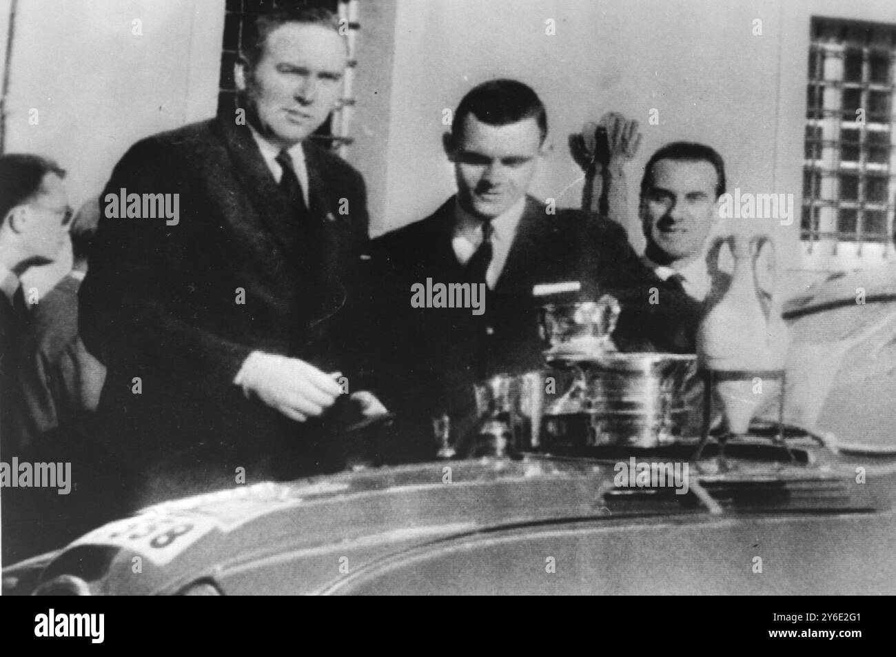 MOTOR RALLY MONTE CARLO CARLSSON & PALM CON TROFEO ; 27 GENNAIO 1963 Foto Stock