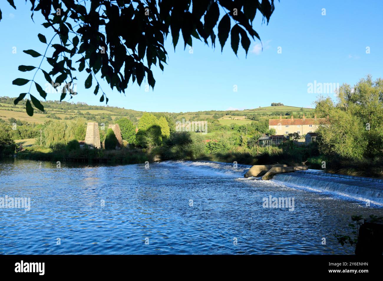 Kelston Brass Mills da Saltford vicino a Bath, Somerset. Foto Stock