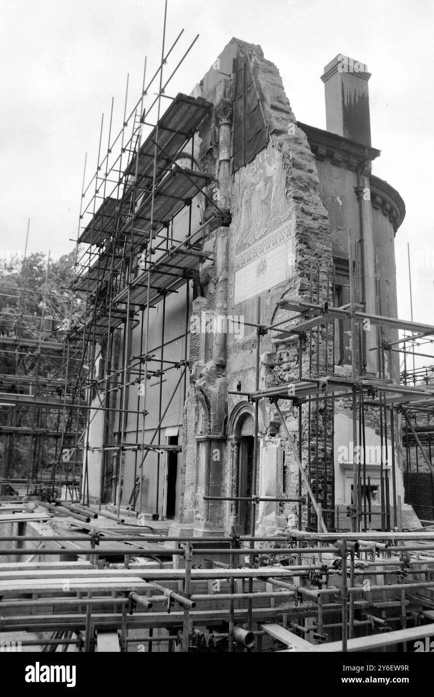 LA CAPPELLA DELLE GUARDIE DA RICOSTRUIRE ALLA CASERMA DI WELLINGTON A LONDRA; 18 SETTEMBRE 1962 Foto Stock