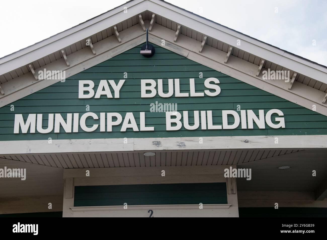 Cartello per l'edificio municipale su Southside Road a Bay Bulls, Newfoundland & Labrador, Canada Foto Stock