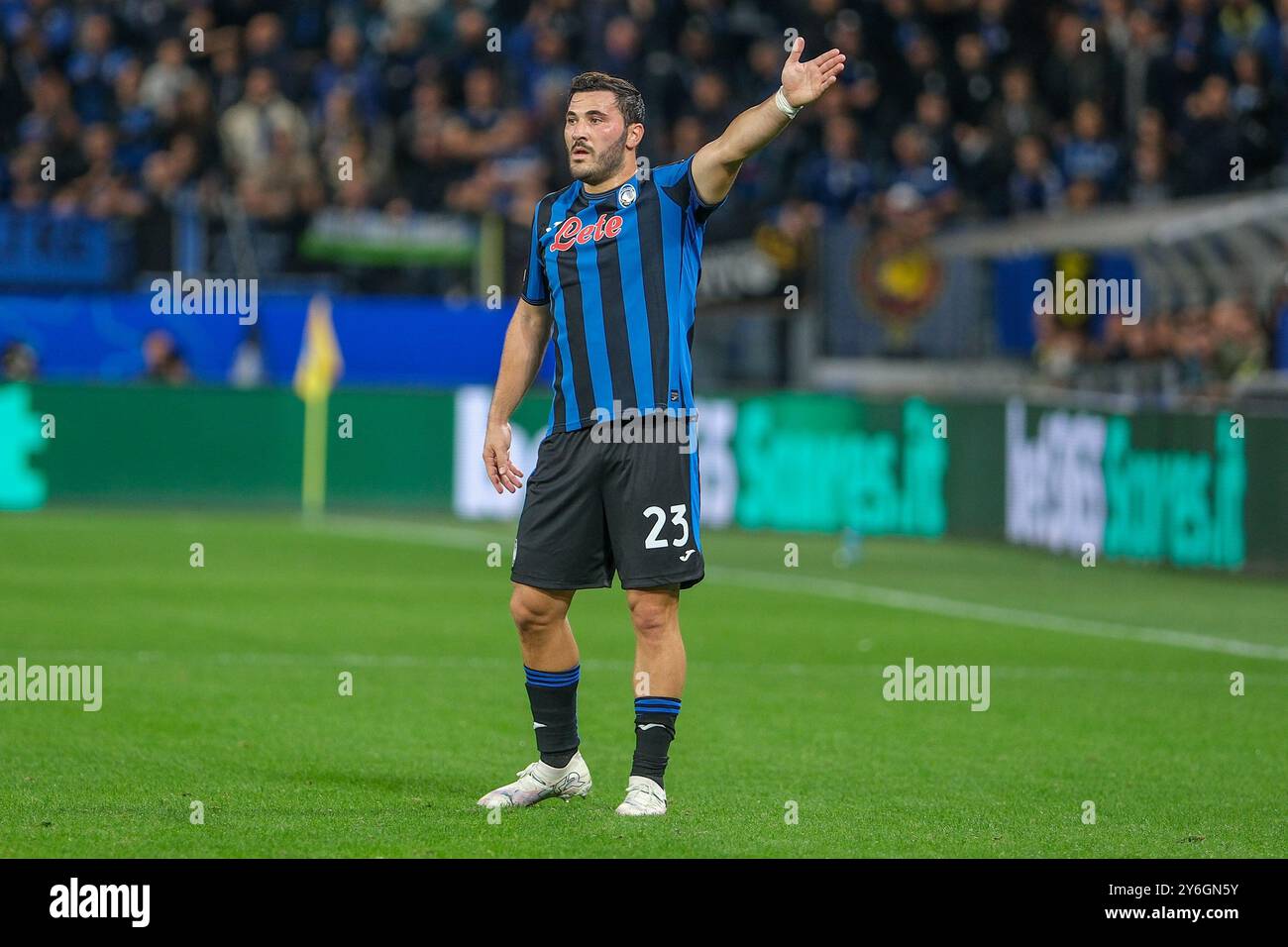 Sead Kolasinac dell'Atalanta BC 1907 durante la partita di calcio UEFA Champions League 2024/2025 - League Phase MD1 tra l'Atalanta BC e l'Arsenal FC AT Foto Stock