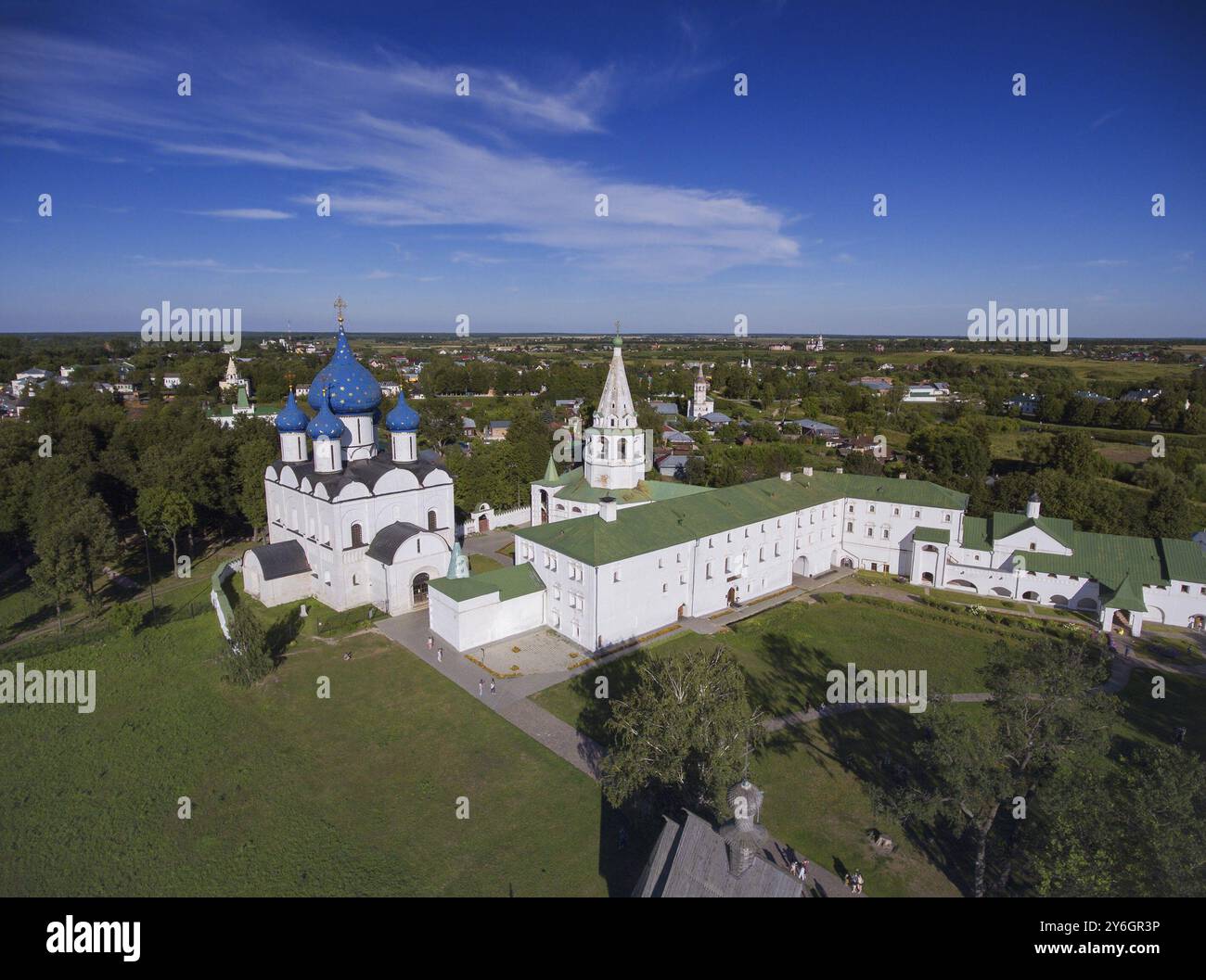 Vista aerea del cremlino nell'antica città di Suzdal, anello d'oro, Russia, 4k, Europa Foto Stock