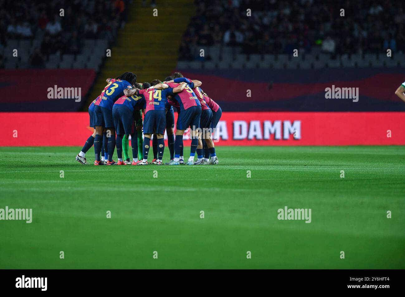Barcellona, ESP. 25 settembre 2024. FC BARCELONA VS GETAFE CF. 25 settembre 2024 giocatori del FC Barcelona prima della partita tra FC Barcelona e Getafe CF corrispondente al settimo giorno della Liga EA Sports allo Stadio Olimpico Lluis Companys di Montjuic a Barcellona, Spagna. Crediti: Rosdemora/Alamy Live News Foto Stock