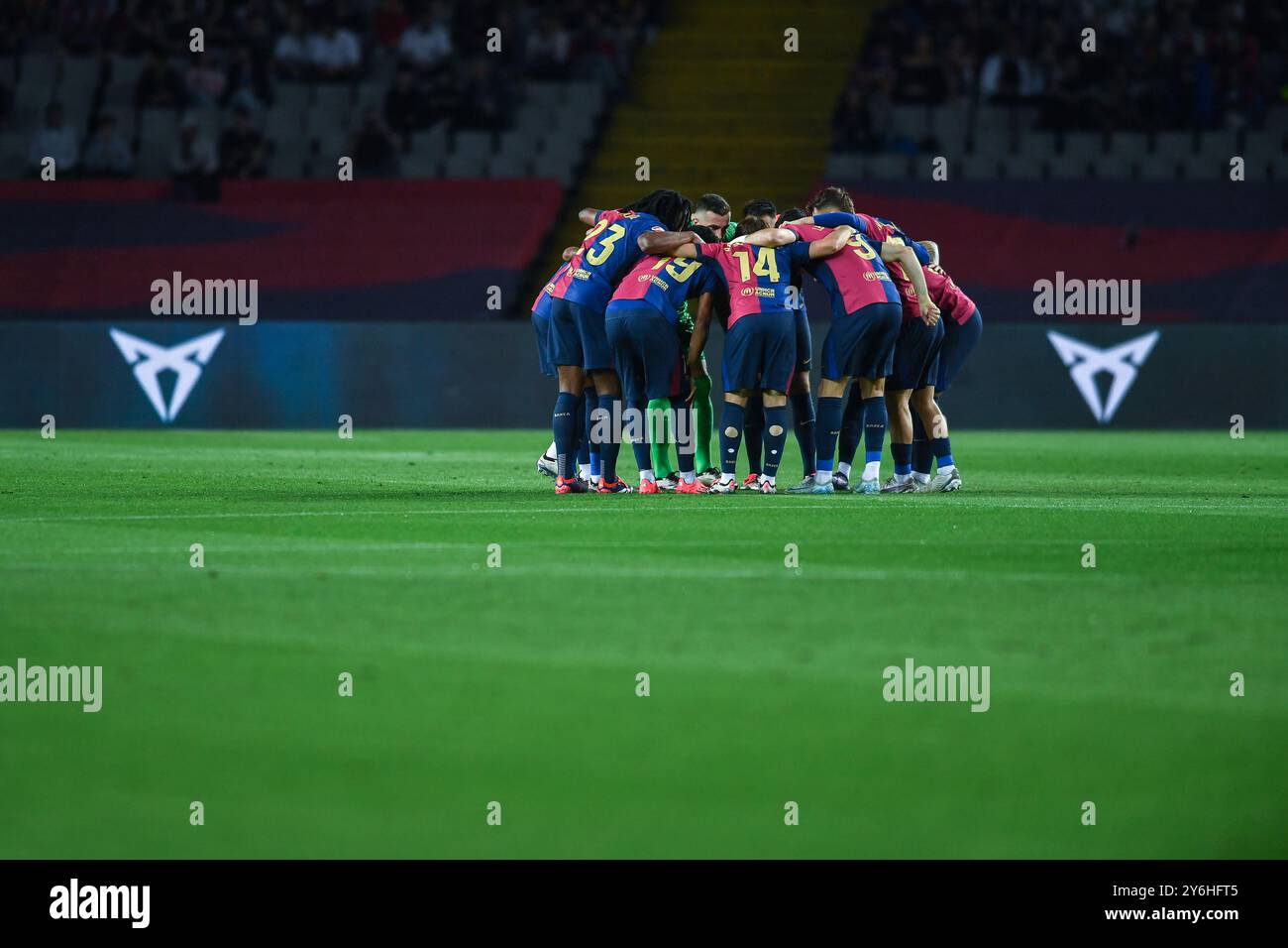 Barcellona, ESP. 25 settembre 2024. FC BARCELONA VS GETAFE CF. 25 settembre 2024 giocatori del FC Barcelona prima della partita tra FC Barcelona e Getafe CF corrispondente al settimo giorno della Liga EA Sports allo Stadio Olimpico Lluis Companys di Montjuic a Barcellona, Spagna. Crediti: Rosdemora/Alamy Live News Foto Stock