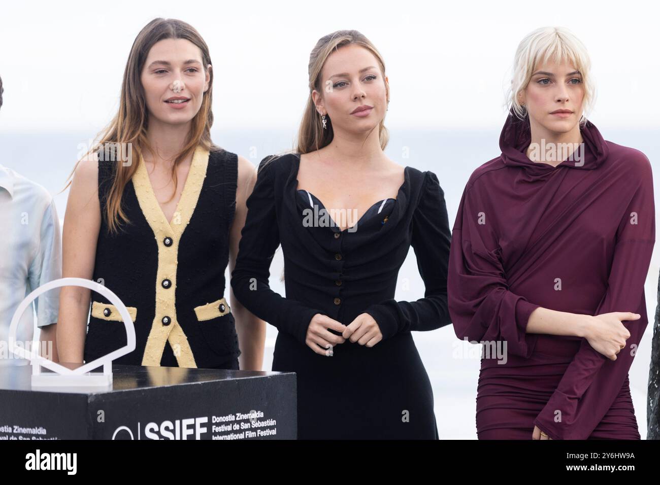 Isabel Peña, Pedro Martín Calero, Mathilde Ollivier, Ester Expósito e Malena Villa hanno partecipato a "El Llanto" Photocall durante il 72° Festival Internazionale del Cinema di San Sebastian al Palazzo Kursaal il 25 settembre 2024 a Donostia / San Sebastian, Spagna. Foto Stock