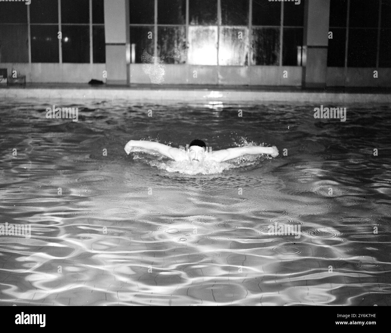 Roy Romain. Nome completo: Royston Isaac "Roy" Romain nato: 27 luglio 1918 Nazione: Gran Bretagna Sport: Nuoto 1948 Estate Londra nuoto uomini 200 metri corsa al seno Gran Bretagna 5 h1 r2/3 Foto Stock