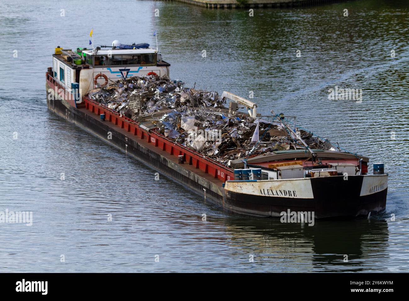 Alluminio in chiatta sull'Oise Foto Stock