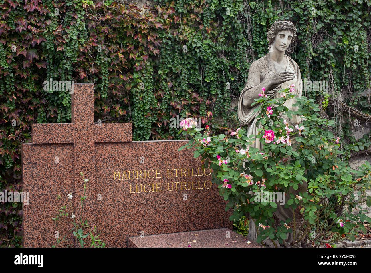 Francia, Parigi, cimitero di Saint-Vincent, Butte Montmartre, cimitero di Saint-Vincent, tomba del pittore Maurice Utrillo. Foto Stock