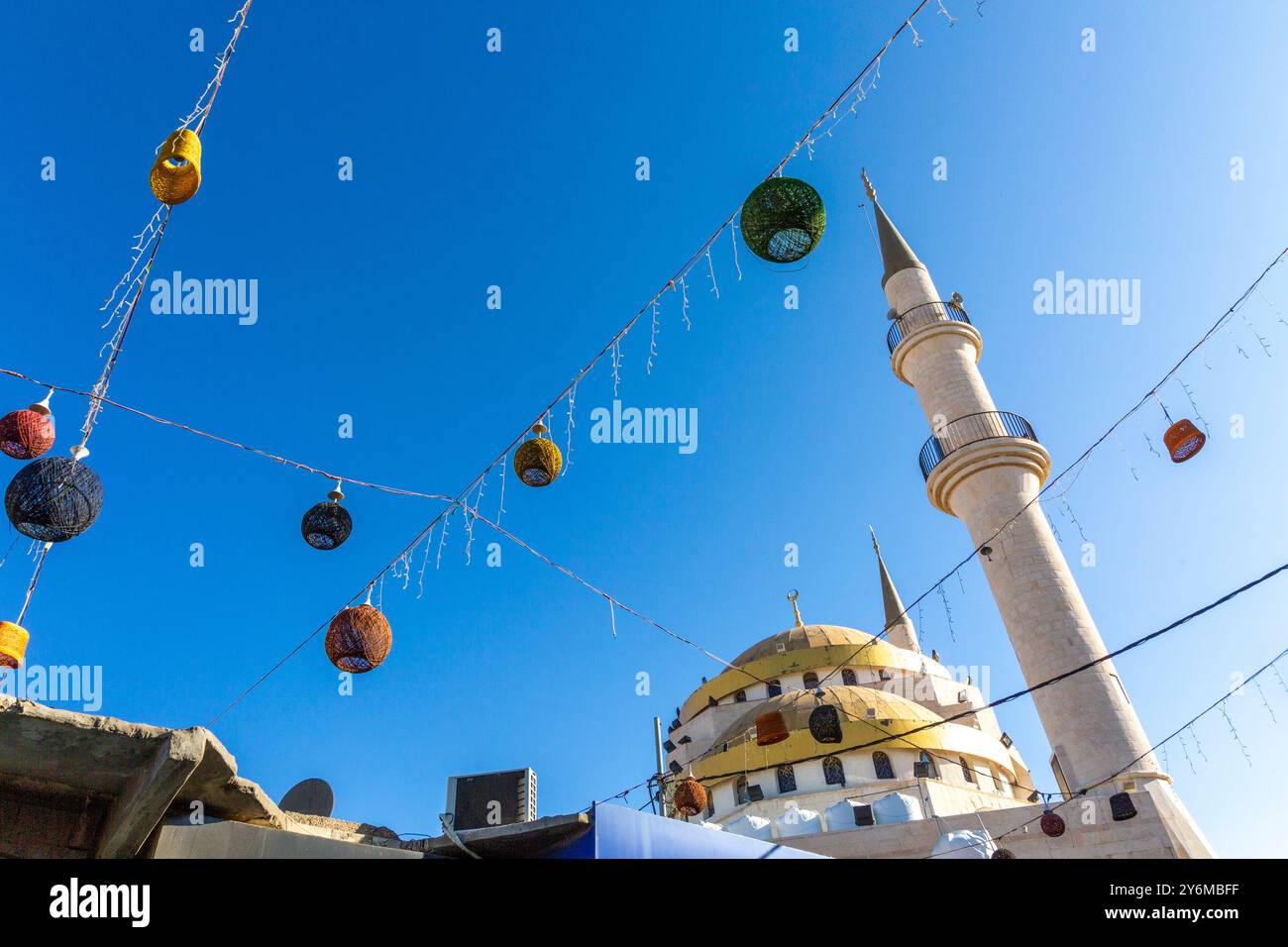 Giordania, Medio Oriente, governatorato di Madaba, Madaba. Moschea dorata di Madaba Foto Stock