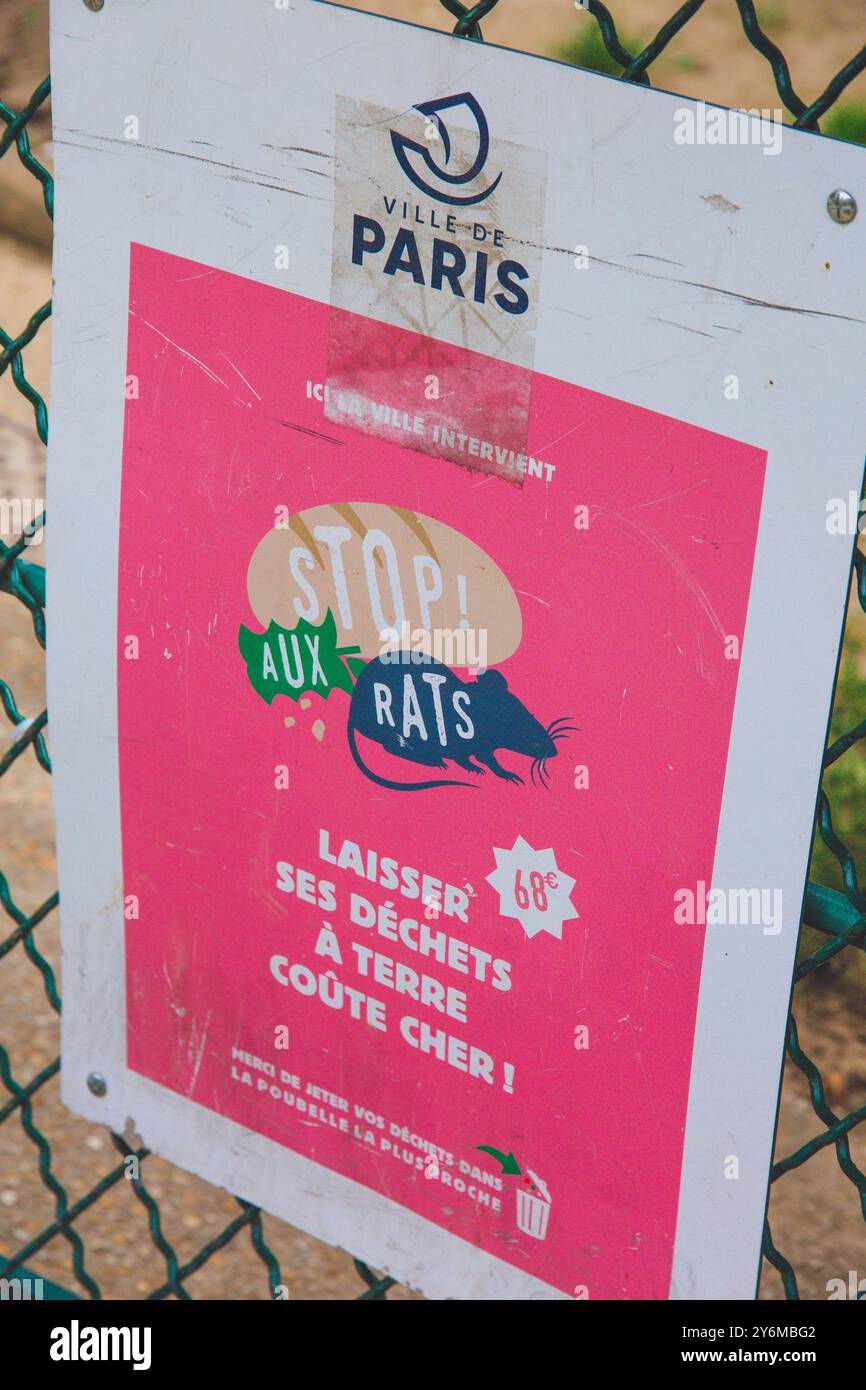 Francia, Parigi, manifesto della città di Parigi in prevenzione contro l'invasione dei topi. Non lasciare sporcizia a terra. Foto Stock