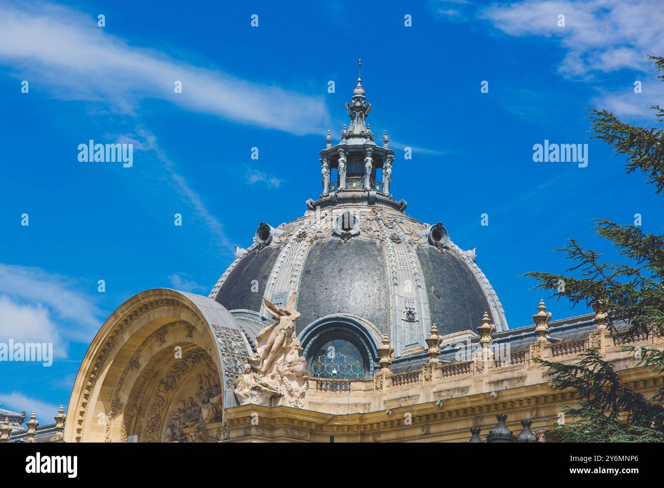Francia, ile-de-France, Parigi. Il Petit palais. Foto Stock