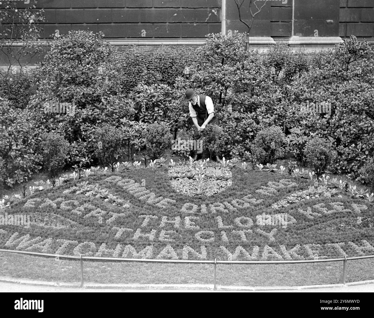 Sermone paesaggistico il giardiniere della corporazione che frequenta gli spazi verdi intorno a San Paolo ha scelto le armi e il motto della città per la sua lezione di paesaggio di "serman in foliage" questa stagione 4 luglio 1923 Foto Stock