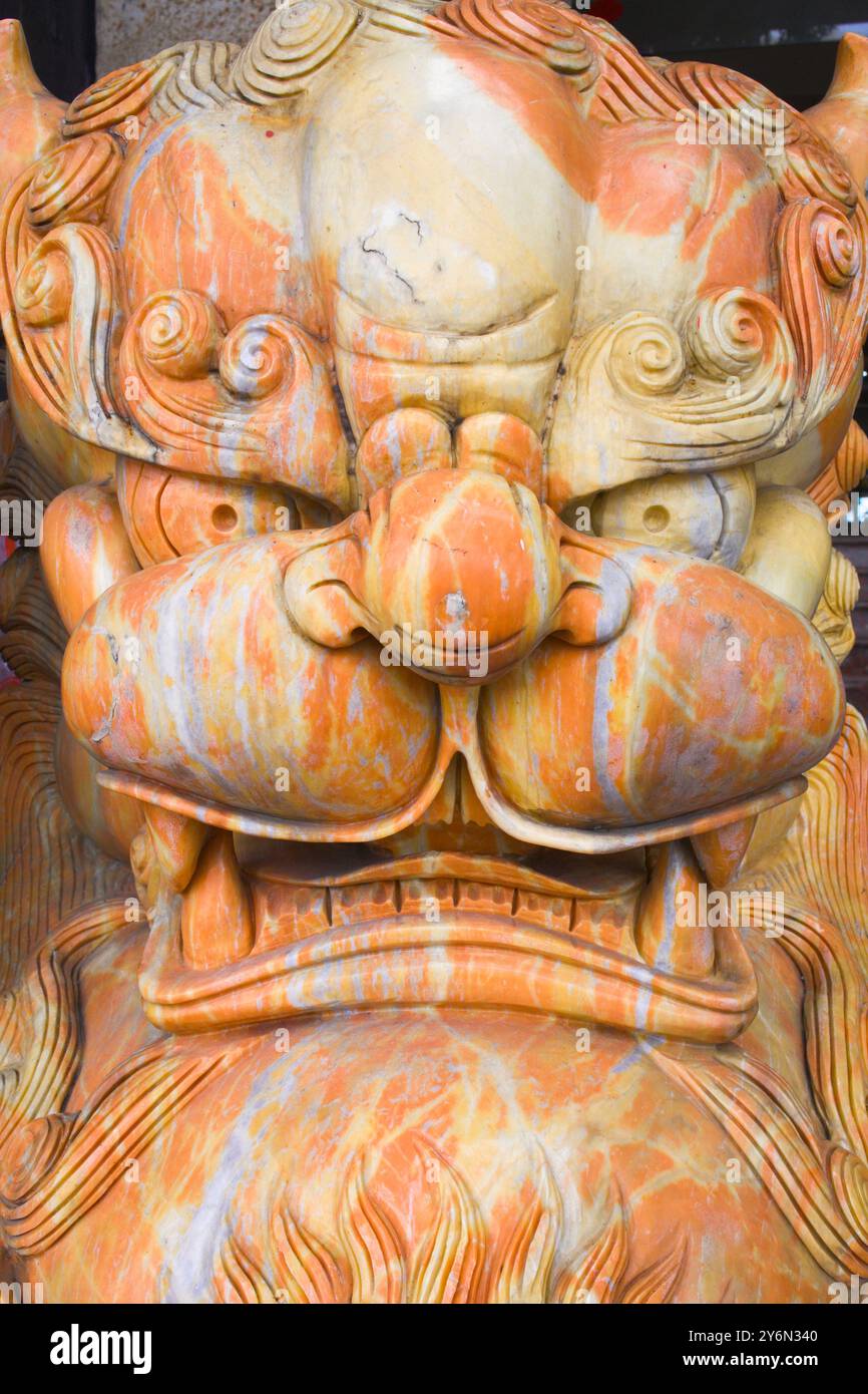 Vietnam, da Nang, statua del leone di marmo, Foto Stock