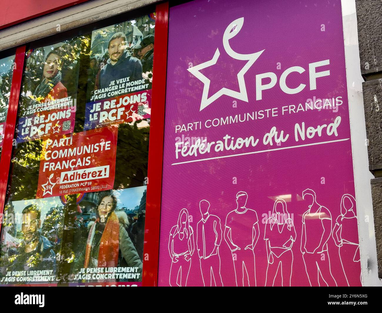 Hauts de France, dipartimento Nord, Lille, vetrina per la filiale PCF, federazione della Francia settentrionale Foto Stock