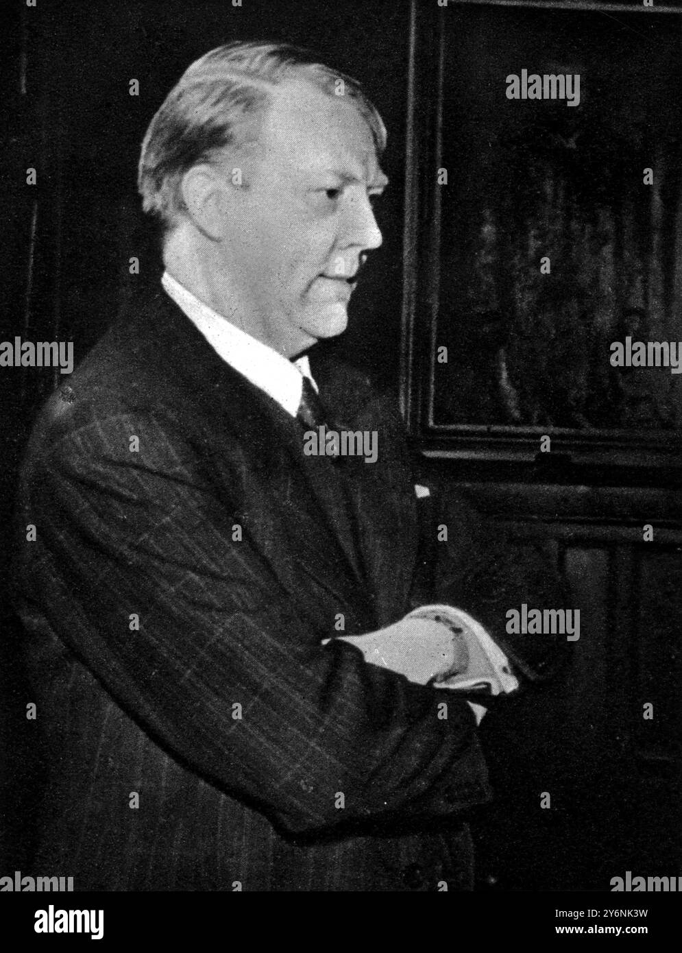 L'originale Quisling, maggiore Vidkun Quisling di Norvegia primo ministro della Norvegia occupata e leader del partito nazista in Norvegia dicembre 1942 ©2004 Topfoto Quisling, Vidkun Abraham Lauritz Jonsson politico e traditore fascista norvegese; primo ministro di Norvegia 1942-1945 come burattino del governo nazista tedesco  1887-1945 Foto Stock