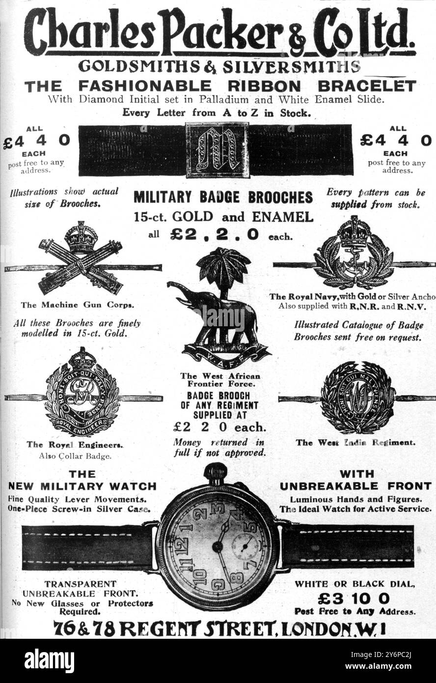 Pubblicità per Charles Packer & Co Ltd Goldsmiths e argentieri che vendono spille militari e il nuovo orologio militare con frontale infrangibile 1 giugno 1918 Foto Stock