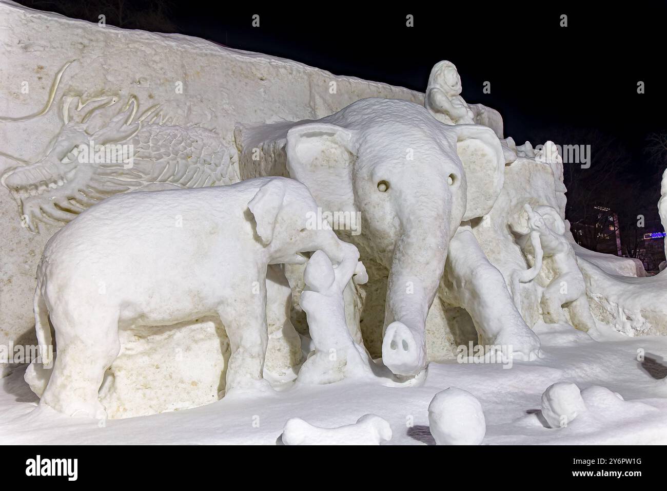 Sculture di neve e arte del ghiaccio al Sapporo Snow Festival sull'isola giapponese di Hokkaido Foto Stock