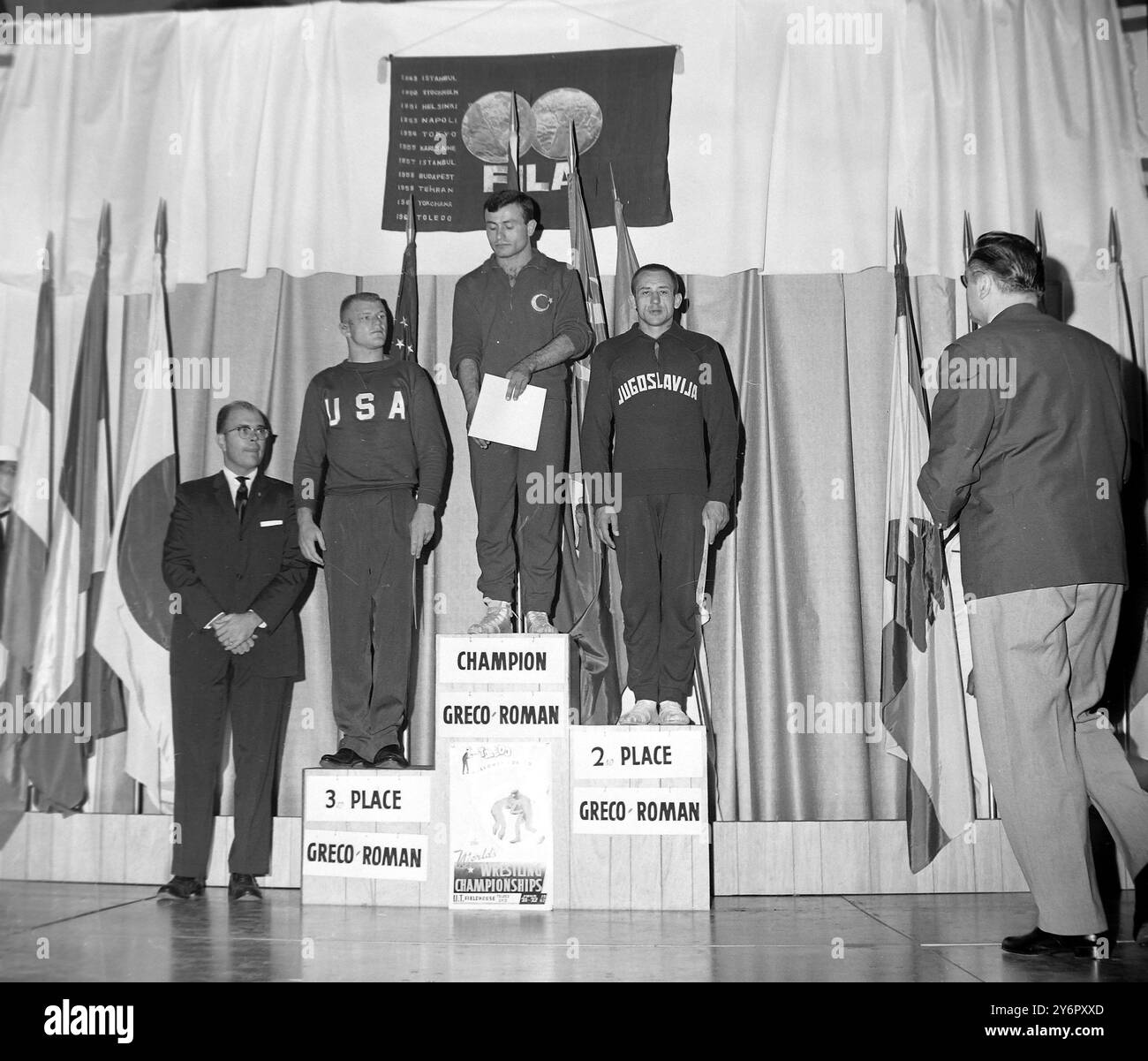 WORLD AMATEUR WRESTLING CHAMIPNSHIPS A TOLEDO - KASIM AYVAZ, JIM BURKE E STEVAN HORVAT / ; 3 LUGLIO 1962 Foto Stock